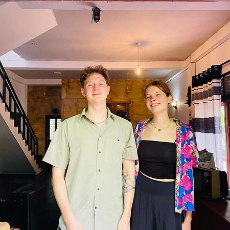 Leo Homestay Диквела Екстериор снимка