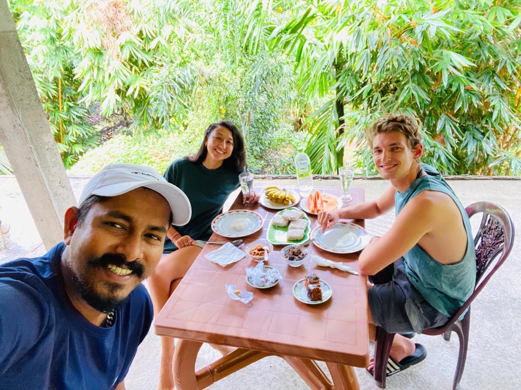 Leo Homestay Диквела Екстериор снимка
