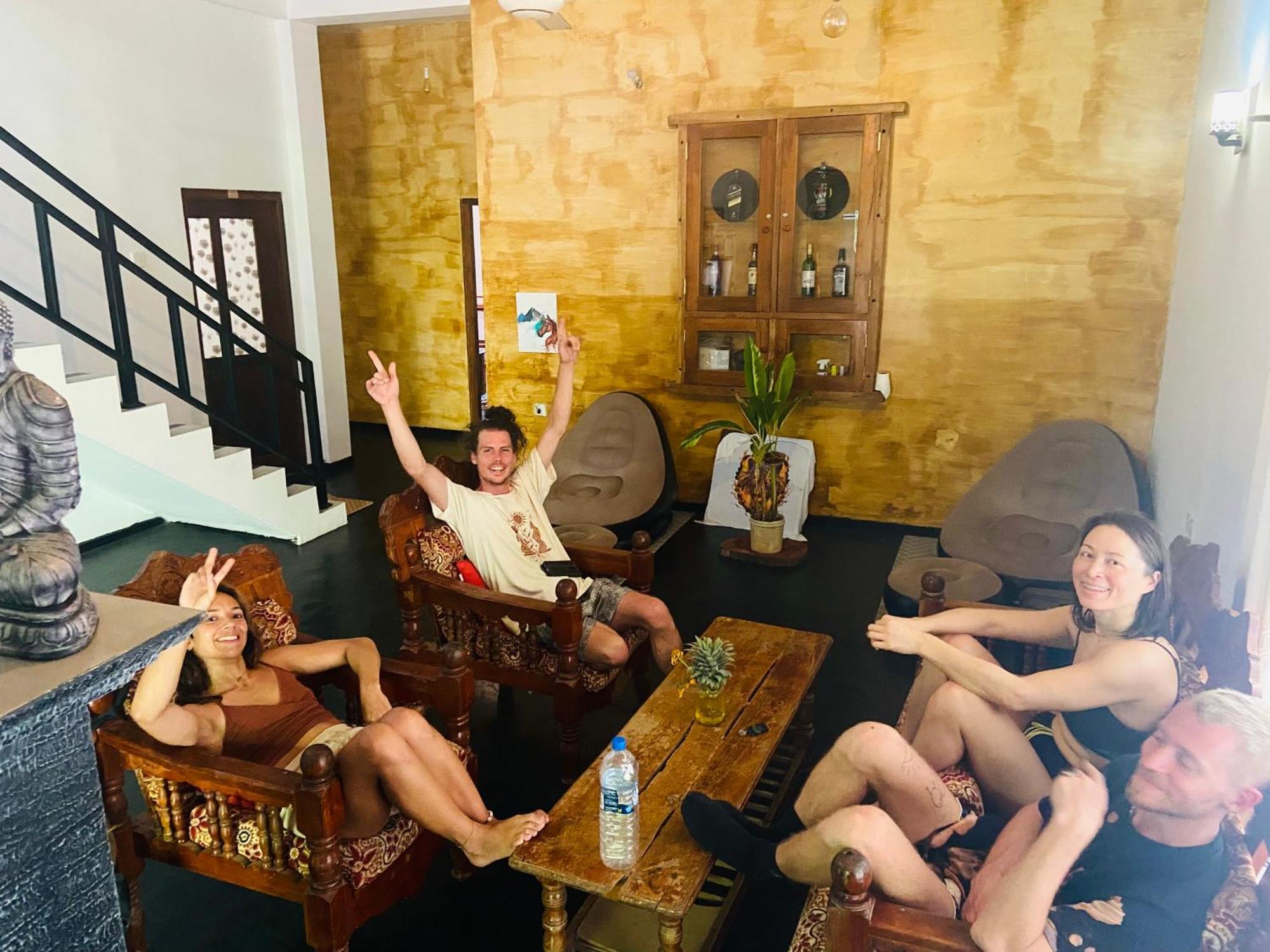 Leo Homestay Диквела Екстериор снимка